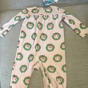 The Beaufort Bonnet Company Pink Wreath Print Kids Footie